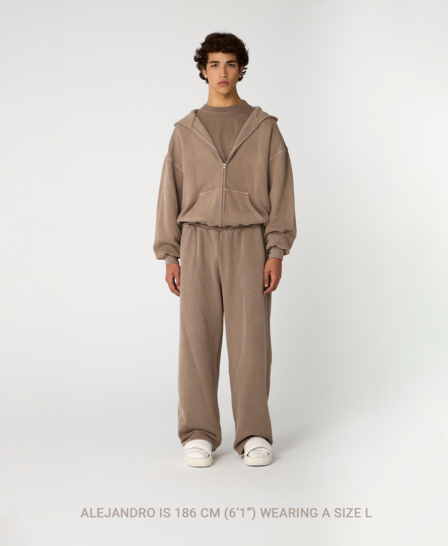 450 GSM 'Vintage Taupe' Zipper