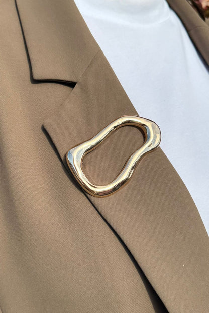 Gold Wave Brooch Gold O/S